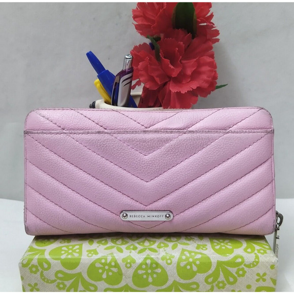 Rebecca Minkoff Pink Leather Chevron Quilted Zip Around Credit Card Wallet - Picture 1 of 16